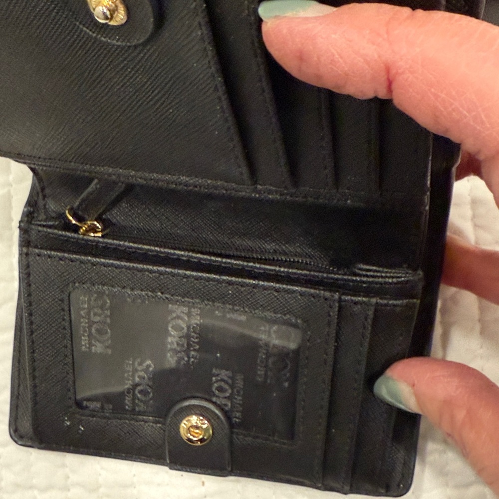 Michael Kors Jet Set Large Saffiano Black Crossbody Bag and wallet - Picture 12 of 12